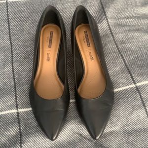 Clark’s Elegant black pumps